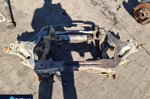 SANKI PRZEDNIE MITSUBISHI PAJERO III V80