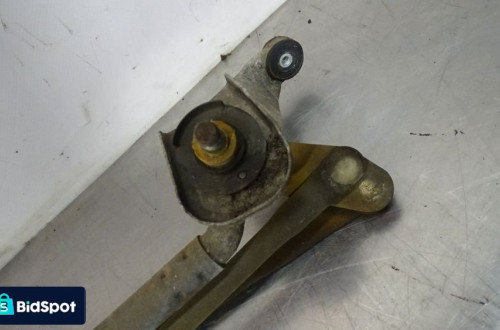 MECHANIZM WYCIERACZEK PRZÓD MITSUBISHI COLT VI 8250A231