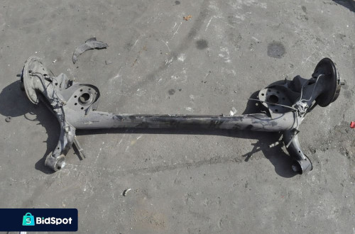 TOYOTA YARIS II hb ZAWIESZENIE BELKA TYŁ