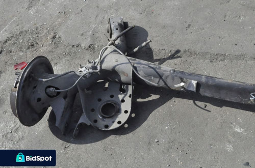 TOYOTA YARIS II hb ZAWIESZENIE BELKA TYŁ