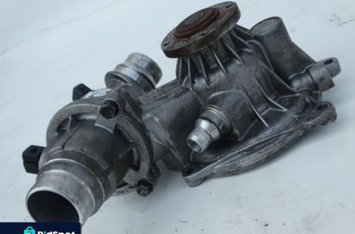 POMPA WODY TERMOSTAT OBUDOWA 4.4 4.8 V8 N62 BMW E60 E61 E63 E64 F-VAT