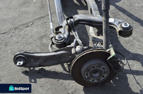 MERCEDES W117 COUPE ZAWIESZENIE BELKA TYŁ