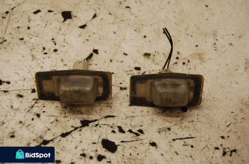 LAMPKA TABLICY REJESTRACYJNEJ PODŚWIETLENIE MAZDA PREMACY 99-05