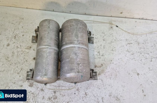 zbiornik powietrza mercedes ml w164 1643200115
