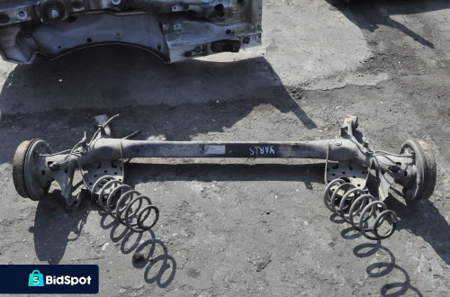 TOYOTA YARIS II HB ZAWIESZENIE BELKA TYŁ