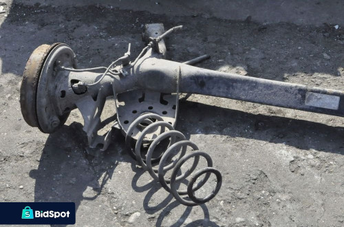 TOYOTA YARIS II HB ZAWIESZENIE BELKA TYŁ