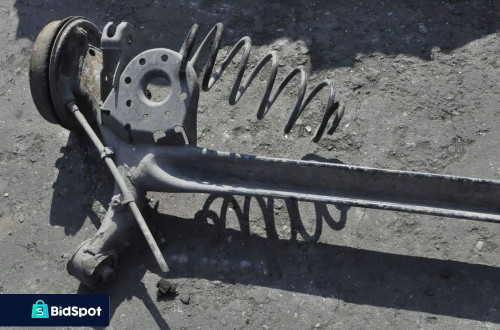 TOYOTA YARIS II HB ZAWIESZENIE BELKA TYŁ