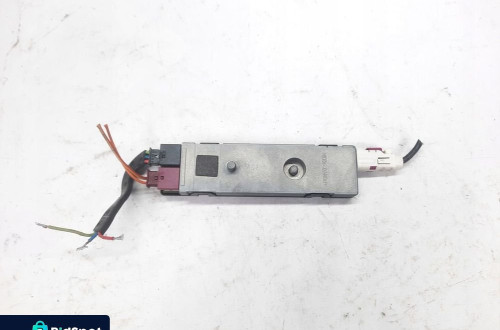 MERCEDES W221 W212 WZMACNIACZ ANTENOWY ANTENY