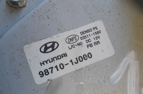 SILNICZEK WYCIERACZKI TYŁ HYUNDAI I20 98710-1J000