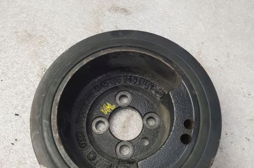 KOŁO PASOWE VW POLO 1.4 TDI 045105243