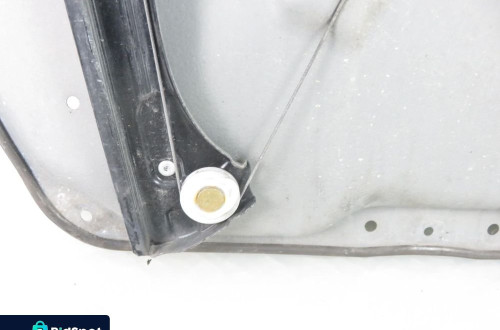 PODNOŚNIK SZYBY PRAWY PRZEDNI MERCEDES B-CLASS W245 1697203079