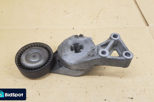 NAPINACZ PASKA VOLKSWAGEN GOLF 4 06A903315D