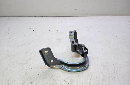 ZAWIAS TYLNEJ KLAPY LEWY AUDI Q5 8R0827299A