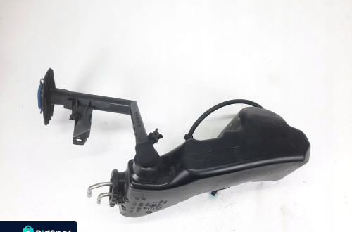 MERCEDES W205 ZBIORNICZEK SPRYSKIWACZA A2058600260