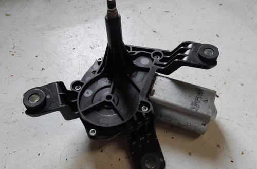 SILNICZEK WYCIERACZKI TYŁ OPEL ZAFIRA B nr 53025212 / 13145548