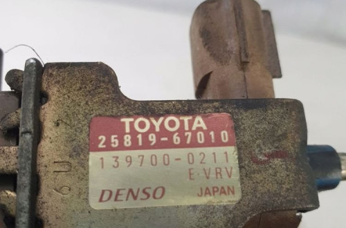 ZAWÓR PODCIŚNIENIA TOYOTA LAND CRUISER J90 3,0TD
