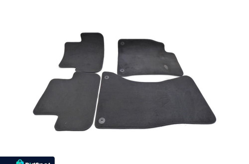 DYWANIKI AUDI A4 B8 8K0864450 3C0864523