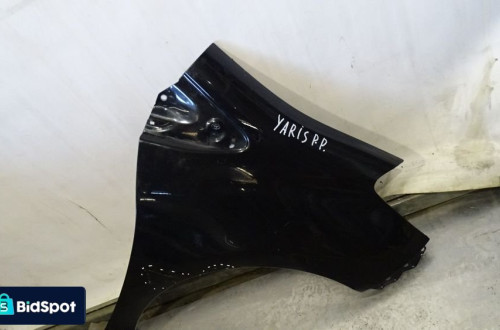 GP - BŁOTNIK PRAWY PRZEDNI TOYOTA YARIS III