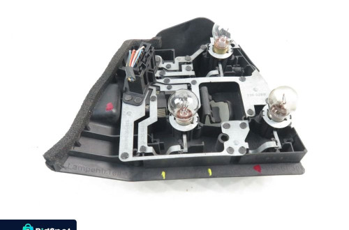 WKŁAD LAMPY PRAWY TYŁ BMW 3 E46 8364926