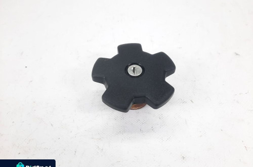 PORSCHE 924 KOREK WLEWU PALIWA