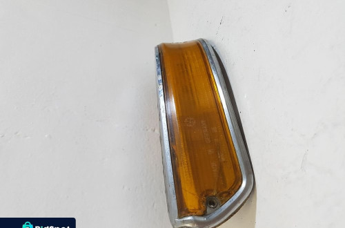 KIERUNKOWSKAZ PRAWY PRZÓD BMW E10 1602 1502 E-10