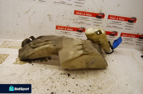 ZBIORNICZEK SPRYSKIWACZY 8E0955453AQ AUDI A4 B6 B7 8E0955453L