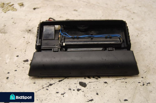 POPIELNICZKA 4B0857951F AUDI A6 C5