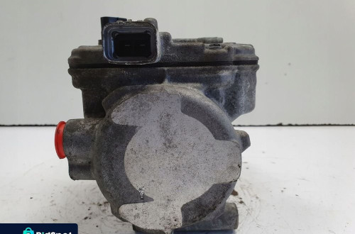 Toyota Prius IV 1.8 SPRĘŻARKA KLIMATYZACJI 042200-0404