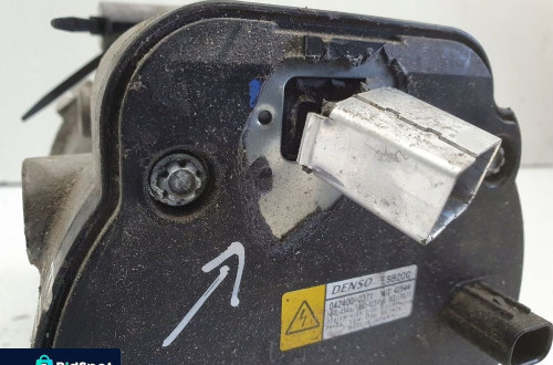 Toyota Prius IV 1.8 SPRĘŻARKA KLIMATYZACJI pompa 042400-0371