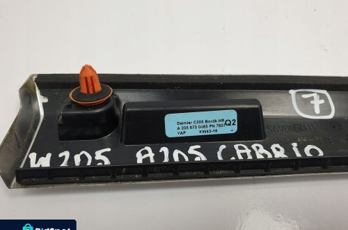Mercedes A205 W205 Cabrio TYLNA LISTWA SZYBY Kpl