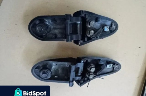 ZAWIAS KLAPY TYLNEJ HYUNDAI SANTA FE NR1