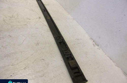 LISTWA DACHOWA LEWA RANGE ROVER VOGUE IV L405
