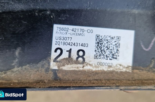TOYOTA RAV 4 18-21 LISTWA BLOTNIKA LEWY PRZÓD 75602-42170-CO