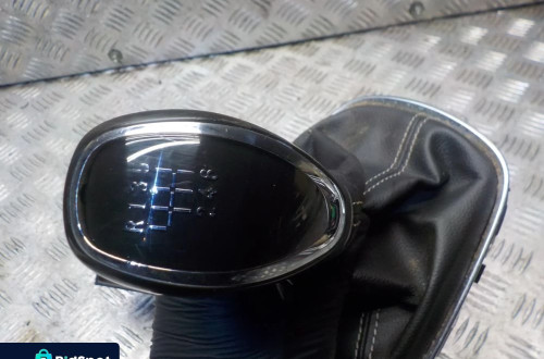 OPEL ASTRA K LEWAREK ZMIANY BIEGÓW GAŁKA MIESZEK 55489542