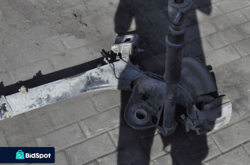 308 I HB 1.6 GTI ZAWIESZENIE BELKA TYŁ ZACISKI