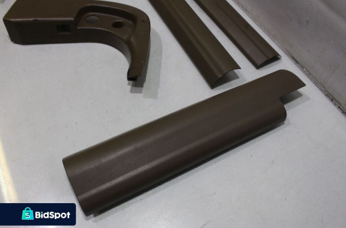 LISTWY PROGOWE WEWNĘTRZNE BMW E60 523i 7025029