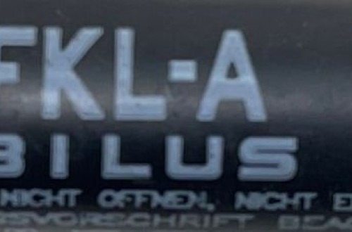 BMW X3 X4 G01 G02 SIŁOWNIK MASKI PRAWY 7397494