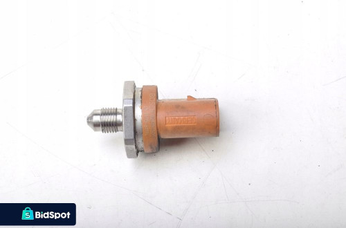 AUDI A4 B8 1.8 TFSI CZUJNIK CIŚNIENIA PALIWA