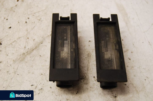 LAMPKA PODŚWIETLENIA TABLICY REJESTRACYJNEJ 13139990 OPEL VECTRA C SIGNUM