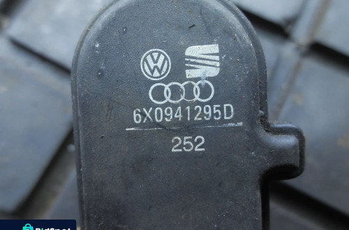 Silniczek reflektora VW Lupo 6X0941295D