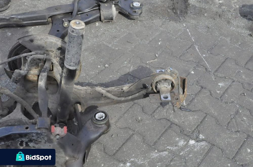 VOLVO XC70 II 2.4 D5 ZAWIESZENIE BELKA TYŁ AWD