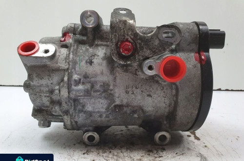 Toyota Prius IV 1.8 SPRĘŻARKA KLIMATYZACJI pompa 042400-0371