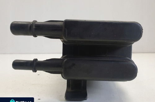 BMW F01 F02 4.4 V8 FILTR WĘGLOWY 7185154