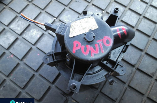 FIAT PUNTO II DMUCHAWA NAWIEWU WENTYLATOR 141700000 POSIADAM 2 SZT