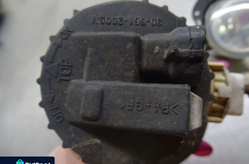 FIAT QUBO 08-16 1.4B ŚWIATŁO PRZECIWMGIELNE HALOGEN  LEWY PRAWY