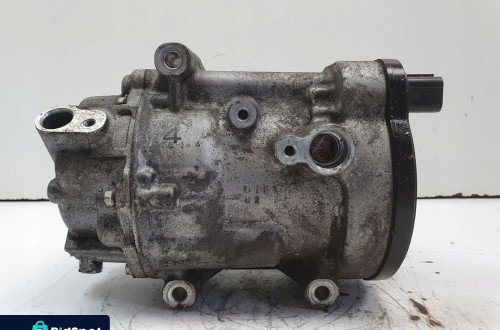 Toyota Corolla E21 SPRĘŻARKA KLIMATYZACJI kompresor 042400-1201