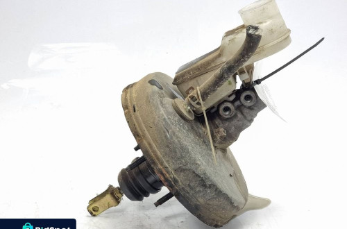 SERWO HAMULCOWE TOYOTA YARIS I