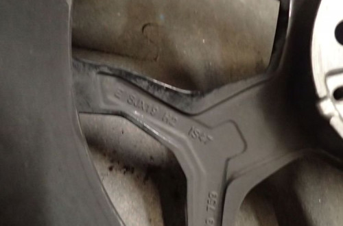 FELGA ALUMINIOWA BMW 5X112 19" 8J ET IS 47