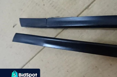 LISTWA LISTWY DACHOWE DAIHATSU CUORE  NR218