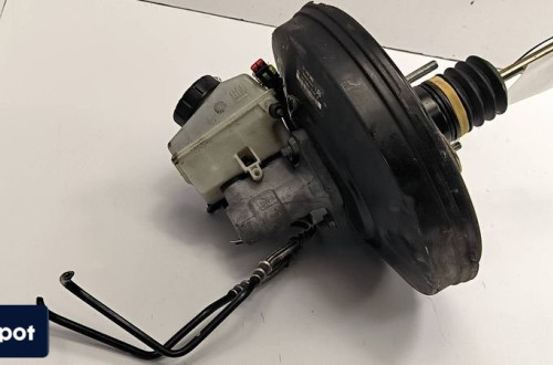 SERWO HAMULCOWE OPEL ZAFIRA B 13142362